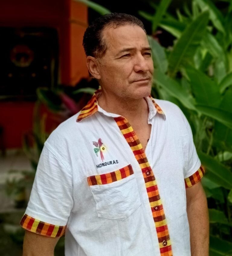 {"type":"elementor","siteurl":"https://rocioduranbarba.com/wp-json/","elements":[{"id":"ee672c1","elType":"widget","isInner":false,"isLocked":false,"settings":{"image":{"url":"https://rocioduranbarba.com/wp-content/plugins/elementor/assets/images/placeholder.png","id":"","size":""},"image_size":"large","image_custom_dimension":{"width":"","height":""},"caption_source":"none","caption":"","link_to":"none","link":{"url":"","is_external":"","nofollow":"","custom_attributes":""},"open_lightbox":"default","align":"","align_tablet":"","align_mobile":"","width":{"unit":"%","size":"","sizes":[]},"width_tablet":{"unit":"%","size":"","sizes":[]},"width_mobile":{"unit":"%","size":"","sizes":[]},"space":{"unit":"%","size":"","sizes":[]},"space_tablet":{"unit":"%","size":"","sizes":[]},"space_mobile":{"unit":"%","size":"","sizes":[]},"height":{"unit":"px","size":"","sizes":[]},"height_tablet":{"unit":"px","size":"","sizes":[]},"height_mobile":{"unit":"px","size":"","sizes":[]},"object-fit":"","object-fit_tablet":"","object-fit_mobile":"","object-position":"center center","object-position_tablet":"","object-position_mobile":"","opacity":{"unit":"px","size":"","sizes":[]},"css_filters_css_filter":"","css_filters_blur":{"unit":"px","size":0,"sizes":[]},"css_filters_brightness":{"unit":"px","size":100,"sizes":[]},"css_filters_contrast":{"unit":"px","size":100,"sizes":[]},"css_filters_saturate":{"unit":"px","size":100,"sizes":[]},"css_filters_hue":{"unit":"px","size":0,"sizes":[]},"opacity_hover":{"unit":"px","size":"","sizes":[]},"css_filters_hover_css_filter":"","css_filters_hover_blur":{"unit":"px","size":0,"sizes":[]},"css_filters_hover_brightness":{"unit":"px","size":100,"sizes":[]},"css_filters_hover_contrast":{"unit":"px","size":100,"sizes":[]},"css_filters_hover_saturate":{"unit":"px","size":100,"sizes":[]},"css_filters_hover_hue":{"unit":"px","size":0,"sizes":[]},"background_hover_transition":{"unit":"px","size":"","sizes":[]},"hover_animation":"","image_border_border":"","image_border_width":{"unit":"px","top":"","right":"","bottom":"","left":"","isLinked":true},"image_border_width_tablet":{"unit":"px","top":"","right":"","bottom":"","left":"","isLinked":true},"image_border_width_mobile":{"unit":"px","top":"","right":"","bottom":"","left":"","isLinked":true},"image_border_color":"","image_border_radius":{"unit":"px","top":"","right":"","bottom":"","left":"","isLinked":true},"image_border_radius_tablet":{"unit":"px","top":"","right":"","bottom":"","left":"","isLinked":true},"image_border_radius_mobile":{"unit":"px","top":"","right":"","bottom":"","left":"","isLinked":true},"image_box_shadow_box_shadow_type":"","image_box_shadow_box_shadow":{"horizontal":0,"vertical":0,"blur":10,"spread":0,"color":"rgba(0,0,0,0.5)"},"caption_align":"","caption_align_tablet":"","caption_align_mobile":"","text_color":"","caption_background_color":"","caption_typography_typography":"","caption_typography_font_family":"","caption_typography_font_size":{"unit":"px","size":"","sizes":[]},"caption_typography_font_size_tablet":{"unit":"px","size":"","sizes":[]},"caption_typography_font_size_mobile":{"unit":"px","size":"","sizes":[]},"caption_typography_font_weight":"","caption_typography_text_transform":"","caption_typography_font_style":"","caption_typography_text_decoration":"","caption_typography_line_height":{"unit":"px","size":"","sizes":[]},"caption_typography_line_height_tablet":{"unit":"em","size":"","sizes":[]},"caption_typography_line_height_mobile":{"unit":"em","size":"","sizes":[]},"caption_typography_letter_spacing":{"unit":"px","size":"","sizes":[]},"caption_typography_letter_spacing_tablet":{"unit":"px","size":"","sizes":[]},"caption_typography_letter_spacing_mobile":{"unit":"px","size":"","sizes":[]},"caption_typography_word_spacing":{"unit":"px","size":"","sizes":[]},"caption_typography_word_spacing_tablet":{"unit":"em","size":"","sizes":[]},"caption_typography_word_spacing_mobile":{"unit":"em","size":"","sizes":[]},"caption_text_shadow_text_shadow_type":"","caption_text_shadow_text_shadow":{"horizontal":0,"vertical":0,"blur":10,"color":"rgba(0,0,0,0.3)"},"caption_space":{"unit":"px","size":"","sizes":[]},"caption_space_tablet":{"unit":"px","size":"","sizes":[]},"caption_space_mobile":{"unit":"px","size":"","sizes":[]},"_title":"","_margin":{"unit":"px","top":"","right":"","bottom":"","left":"","isLinked":true},"_margin_tablet":{"unit":"px","top":"","right":"","bottom":"","left":"","isLinked":true},"_margin_mobile":{"unit":"px","top":"","right":"","bottom":"","left":"","isLinked":true},"_padding":{"unit":"px","top":"","right":"","bottom":"","left":"","isLinked":true},"_padding_tablet":{"unit":"px","top":"","right":"","bottom":"","left":"","isLinked":true},"_padding_mobile":{"unit":"px","top":"","right":"","bottom":"","left":"","isLinked":true},"_element_width":"","_element_width_tablet":"","_element_width_mobile":"","_element_custom_width":{"unit":"%","size":"","sizes":[]},"_element_custom_width_tablet":{"unit":"px","size":"","sizes":[]},"_element_custom_width_mobile":{"unit":"px","size":"","sizes":[]},"_grid_column":"","_grid_column_tablet":"","_grid_column_mobile":"","_grid_column_custom":"","_grid_column_custom_tablet":"","_grid_column_custom_mobile":"","_grid_row":"","_grid_row_tablet":"","_grid_row_mobile":"","_grid_row_custom":"","_grid_row_custom_tablet":"","_grid_row_custom_mobile":"","_element_vertical_align":"","_element_vertical_align_tablet":"","_element_vertical_align_mobile":"","_position":"","_offset_orientation_h":"start","_offset_x":{"unit":"px","size":0,"sizes":[]},"_offset_x_tablet":{"unit":"px","size":"","sizes":[]},"_offset_x_mobile":{"unit":"px","size":"","sizes":[]},"_offset_x_end":{"unit":"px","size":0,"sizes":[]},"_offset_x_end_tablet":{"unit":"px","size":"","sizes":[]},"_offset_x_end_mobile":{"unit":"px","size":"","sizes":[]},"_offset_orientation_v":"start","_offset_y":{"unit":"px","size":0,"sizes":[]},"_offset_y_tablet":{"unit":"px","size":"","sizes":[]},"_offset_y_mobile":{"unit":"px","size":"","sizes":[]},"_offset_y_end":{"unit":"px","size":0,"sizes":[]},"_offset_y_end_tablet":{"unit":"px","size":"","sizes":[]},"_offset_y_end_mobile":{"unit":"px","size":"","sizes":[]},"_z_index":"","_z_index_tablet":"","_z_index_mobile":"","_element_id":"","_css_classes":"","e_display_conditions":"","_element_cache":"","eael_wrapper_link_switch":"","eael_wrapper_link":{"url":"","is_external":"","nofollow":"","custom_attributes":""},"eael_wrapper_link_disable_traditional":"","eael_hover_effect_switch":"","eael_hover_effect_enable_live_changes":"","eael_hover_effect_opacity_popover":"","eael_hover_effect_opacity":{"unit":"px","size":0.8,"sizes":[]},"eael_hover_effect_filter_popover":"","eael_hover_effect_blur_is_on":"","eael_hover_effect_blur":{"unit":"px","size":1,"sizes":[]},"eael_hover_effect_contrast_is_on":"","eael_hover_effect_contrast":{"unit":"px","size":80,"sizes":[]},"eael_hover_effect_grayscale_is_on":"","eael_hover_effect_grayscal":{"unit":"px","size":40,"sizes":[]},"eael_hover_effect_invert_is_on":"","eael_hover_effect_invert":{"unit":"px","size":70,"sizes":[]},"eael_hover_effect_saturate_is_on":"","eael_hover_effect_saturate":{"unit":"px","size":50,"sizes":[]},"eael_hover_effect_sepia_is_on":"","eael_hover_effect_sepia":{"unit":"px","size":50,"sizes":[]},"eael_hover_effect_offset_popover":"","eael_hover_effect_offset_left":{"unit":"px","size":5,"sizes":[]},"eael_hover_effect_offset_left_tablet":{"unit":"px","size":"","sizes":[]},"eael_hover_effect_offset_left_mobile":{"unit":"px","size":"","sizes":[]},"eael_hover_effect_offset_top":{"unit":"px","size":5,"sizes":[]},"eael_hover_effect_offset_top_tablet":{"unit":"px","size":"","sizes":[]},"eael_hover_effect_offset_top_mobile":{"unit":"px","size":"","sizes":[]},"eael_hover_effect_transform_popover":"","eael_hover_effect_rotate_is_on":"","eael_hover_effect_transform_rotatex":{"unit":"px","size":0,"sizes":[]},"eael_hover_effect_transform_rotatex_tablet":{"unit":"px","size":"","sizes":[]},"eael_hover_effect_transform_rotatex_mobile":{"unit":"px","size":"","sizes":[]},"eael_hover_effect_transform_rotatey":{"unit":"px","size":0,"sizes":[]},"eael_hover_effect_transform_rotatey_tablet":{"unit":"px","size":"","sizes":[]},"eael_hover_effect_transform_rotatey_mobile":{"unit":"px","size":"","sizes":[]},"eael_hover_effect_transform_rotatez":{"unit":"px","size":5,"sizes":[]},"eael_hover_effect_transform_rotatez_tablet":{"unit":"px","size":"","sizes":[]},"eael_hover_effect_transform_rotatez_mobile":{"unit":"px","size":"","sizes":[]},"eael_hover_effect_scale_is_on":"","eael_hover_effect_transform_scalex":{"unit":"px","size":0.9,"sizes":[]},"eael_hover_effect_transform_scalex_tablet":{"unit":"px","size":"","sizes":[]},"eael_hover_effect_transform_scalex_mobile":{"unit":"px","size":"","sizes":[]},"eael_hover_effect_transform_scaley":{"unit":"px","size":0.9,"sizes":[]},"eael_hover_effect_transform_scaley_tablet":{"unit":"px","size":"","sizes":[]},"eael_hover_effect_transform_scaley_mobile":{"unit":"px","size":"","sizes":[]},"eael_hover_effect_skew_is_on":"","eael_hover_effect_transform_skewx":{"unit":"px","size":5,"sizes":[]},"eael_hover_effect_transform_skewx_tablet":{"unit":"px","size":"","sizes":[]},"eael_hover_effect_transform_skewx_mobile":{"unit":"px","size":"","sizes":[]},"eael_hover_effect_transform_skewy":{"unit":"px","size":5,"sizes":[]},"eael_hover_effect_transform_skewy_tablet":{"unit":"px","size":"","sizes":[]},"eael_hover_effect_transform_skewy_mobile":{"unit":"px","size":"","sizes":[]},"eael_hover_effect_general_settings_duration":{"unit":"px","size":1000,"sizes":[]},"eael_hover_effect_general_settings_delay":{"unit":"px","size":"","sizes":[]},"eael_hover_effect_general_settings_easing":"ease","eael_hover_effect_opacity_popover_hover":"","eael_hover_effect_opacity_hover":{"unit":"px","size":1,"sizes":[]},"eael_hover_effect_filter_hover_popover":"","eael_hover_effect_blur_hover_is_on":"","eael_hover_effect_blur_hover":{"unit":"px","size":0,"sizes":[]},"eael_hover_effect_contrast_hover_is_on":"","eael_hover_effect_contrast_hover":{"unit":"%","size":100,"sizes":[]},"eael_hover_effect_grayscale_hover_is_on":"","eael_hover_effect_grayscal_hover":{"unit":"%","size":0,"sizes":[]},"eael_hover_effect_invert_hover_is_on":"","eael_hover_effect_invert_hover":{"unit":"%","size":0,"sizes":[]},"eael_hover_effect_saturate_hover_is_on":"","eael_hover_effect_saturate_hover":{"unit":"%","size":100,"sizes":[]},"eael_hover_effect_sepia_hover_is_on":"","eael_hover_effect_sepia_hover":{"unit":"px","size":1,"sizes":[]},"eael_hover_effect_offset_hover_popover":"","eael_hover_effect_offset_hover_left":{"unit":"px","size":0,"sizes":[]},"eael_hover_effect_offset_hover_left_tablet":{"unit":"px","size":"","sizes":[]},"eael_hover_effect_offset_hover_left_mobile":{"unit":"px","size":"","sizes":[]},"eael_hover_effect_offset_hover_top":{"unit":"px","size":0,"sizes":[]},"eael_hover_effect_offset_hover_top_tablet":{"unit":"px","size":"","sizes":[]},"eael_hover_effect_offset_hover_top_mobile":{"unit":"px","size":"","sizes":[]},"eael_hover_effect_transform_hover_popover":"","eael_hover_effect_rotate_hover_is_on":"","eael_hover_effect_transform_hover_rotatex":{"unit":"px","size":0,"sizes":[]},"eael_hover_effect_transform_hover_rotatex_tablet":{"unit":"px","size":"","sizes":[]},"eael_hover_effect_transform_hover_rotatex_mobile":{"unit":"px","size":"","sizes":[]},"eael_hover_effect_transform_hover_rotatey":{"unit":"px","size":0,"sizes":[]},"eael_hover_effect_transform_hover_rotatey_tablet":{"unit":"px","size":"","sizes":[]},"eael_hover_effect_transform_hover_rotatey_mobile":{"unit":"px","size":"","sizes":[]},"eael_hover_effect_transform_hover_rotatez":{"unit":"px","size":0,"sizes":[]},"eael_hover_effect_transform_hover_rotatez_tablet":{"unit":"px","size":"","sizes":[]},"eael_hover_effect_transform_hover_rotatez_mobile":{"unit":"px","size":"","sizes":[]},"eael_hover_effect_scale_hover_is_on":"","eael_hover_effect_transform_hover_scalex":{"unit":"px","size":1,"sizes":[]},"eael_hover_effect_transform_hover_scalex_tablet":{"unit":"px","size":"","sizes":[]},"eael_hover_effect_transform_hover_scalex_mobile":{"unit":"px","size":"","sizes":[]},"eael_hover_effect_transform_hover_scaley":{"unit":"px","size":0,"sizes":[]},"eael_hover_effect_transform_hover_scaley_tablet":{"unit":"px","size":"","sizes":[]},"eael_hover_effect_transform_hover_scaley_mobile":{"unit":"px","size":"","sizes":[]},"eael_hover_effect_skew_hover_is_on":"","eael_hover_effect_transform_hover_skewx":{"unit":"px","size":0,"sizes":[]},"eael_hover_effect_transform_hover_skewx_tablet":{"unit":"px","size":"","sizes":[]},"eael_hover_effect_transform_hover_skewx_mobile":{"unit":"px","size":"","sizes":[]},"eael_hover_effect_transform_hover_skewy":{"unit":"px","size":0,"sizes":[]},"eael_hover_effect_transform_hover_skewy_tablet":{"unit":"px","size":"","sizes":[]},"eael_hover_effect_transform_hover_skewy_mobile":{"unit":"px","size":"","sizes":[]},"eael_hover_effect_general_settings_hover_duration":{"unit":"px","size":1000,"sizes":[]},"eael_hover_effect_general_settings_hover_delay":{"unit":"px","size":"","sizes":[]},"eael_hover_effect_general_settings_hover_easing":"ease","eael_hover_effect_hover_tilt":"","eael_liquid_glass_effect_switch":"","eael_liquid_glass_effect":"effect1","eael_liquid_glass_effect_bg_color_effect1":"#FFFFFF1F","eael_liquid_glass_effect_bg_color_effect2":"#FFFFFF1F","eael_liquid_glass_effect_backdrop_filter_effect1":{"unit":"px","size":24,"sizes":[]},"eael_liquid_glass_effect_backdrop_filter_effect2":{"unit":"px","size":20,"sizes":[]},"eael_liquid_glass_effect_brightness_effect2":{"unit":"px","size":1,"sizes":[]},"eael_liquid_glass_border_distortion":"","eael_liquid_glass_border_radious_distortion":{"unit":"px","top":24,"right":24,"bottom":24,"left":24,"isLinked":true},"eael_liquid_glass_shadow_effect":"effect1","eael_liquid_glass_border_effect1_border":"solid","eael_liquid_glass_border_effect1_width":{"unit":"px","top":"1","right":"1","bottom":"1","left":"1","isLinked":false},"eael_liquid_glass_border_effect1_width_tablet":{"unit":"px","top":"","right":"","bottom":"","left":"","isLinked":true},"eael_liquid_glass_border_effect1_width_mobile":{"unit":"px","top":"","right":"","bottom":"","left":"","isLinked":true},"eael_liquid_glass_border_effect1_color":"#FFFFFF1F","eael_liquid_glass_border_effect2_border":"solid","eael_liquid_glass_border_effect2_width":{"unit":"px","top":"1","right":"1","bottom":"1","left":"1","isLinked":false},"eael_liquid_glass_border_effect2_width_tablet":{"unit":"px","top":"","right":"","bottom":"","left":"","isLinked":true},"eael_liquid_glass_border_effect2_width_mobile":{"unit":"px","top":"","right":"","bottom":"","left":"","isLinked":true},"eael_liquid_glass_border_effect2_color":"#FFFFFF1F","eael_liquid_glass_border_effect3_border":"solid","eael_liquid_glass_border_effect3_width":{"unit":"px","top":"1","right":"1","bottom":"1","left":"1","isLinked":false},"eael_liquid_glass_border_effect3_width_tablet":{"unit":"px","top":"","right":"","bottom":"","left":"","isLinked":true},"eael_liquid_glass_border_effect3_width_mobile":{"unit":"px","top":"","right":"","bottom":"","left":"","isLinked":true},"eael_liquid_glass_border_effect3_color":"#FFFFFF1F","eael_liquid_glass_border_effect4_border":"solid","eael_liquid_glass_border_effect4_width":{"unit":"px","top":"1","right":"1","bottom":"1","left":"1","isLinked":false},"eael_liquid_glass_border_effect4_width_tablet":{"unit":"px","top":"","right":"","bottom":"","left":"","isLinked":true},"eael_liquid_glass_border_effect4_width_mobile":{"unit":"px","top":"","right":"","bottom":"","left":"","isLinked":true},"eael_liquid_glass_border_effect4_color":"#AAAAAA1A","eael_liquid_glass_border_radius_effect1":{"unit":"px","top":24,"right":24,"bottom":24,"left":24,"isLinked":true},"eael_liquid_glass_border_radius_effect2":{"unit":"px","top":16,"right":16,"bottom":16,"left":16,"isLinked":true},"eael_liquid_glass_border_radius_effect3":{"unit":"px","top":8,"right":8,"bottom":8,"left":8,"isLinked":true},"eael_liquid_glass_border_radius_effect4":{"unit":"px","top":24,"right":24,"bottom":24,"left":24,"isLinked":true},"eael_liquid_glass_shadow_effect1_box_shadow_type":"yes","eael_liquid_glass_shadow_effect1_box_shadow":{"horizontal":0,"vertical":19,"blur":26,"spread":1,"color":"rgba(0,0,0,0.78)"},"eael_liquid_glass_shadow_effect1_box_shadow_position":" ","eael_liquid_glass_shadow_effect2_box_shadow_type":"yes","eael_liquid_glass_shadow_effect2_box_shadow":{"horizontal":0,"vertical":0,"blur":33,"spread":-2,"color":"#383C65"},"eael_liquid_glass_shadow_effect2_box_shadow_position":" ","eael_liquid_glass_shadow_effect3_box_shadow_type":"yes","eael_liquid_glass_shadow_effect3_box_shadow":{"horizontal":1,"vertical":1,"blur":10,"spread":5,"color":"rgba(255, 255, 255, 0.4)"},"eael_liquid_glass_shadow_effect3_box_shadow_position":" ","eael_liquid_glass_shadow_effect4_box_shadow_type":"yes","eael_liquid_glass_shadow_effect4_box_shadow":{"horizontal":0,"vertical":9,"blur":21,"spread":0,"color":"#00000040"},"eael_liquid_glass_shadow_effect4_box_shadow_position":" ","eael_enable_image_masking":"","eael_image_masking_type":"clip","eael_image_masking_clip_path":"bavel","eael_image_masking_enable_custom_clip_path":"","eael_image_masking_custom_clip_path":"clip-path: polygon(50% 0%, 80% 10%, 100% 35%, 100% 70%, 80% 90%, 50% 100%, 20% 90%, 0% 70%, 0% 35%, 20% 10%);","eael_image_masking_svg":"polygon","eael_image_masking_hover_effect":"","eael_image_masking_clip_path_hover":"bavel","eael_image_masking_enable_custom_clip_path_hover":"","eael_image_masking_custom_clip_path_hover":"clip-path: polygon(50% 0%, 80% 10%, 100% 35%, 100% 70%, 80% 90%, 50% 100%, 20% 90%, 0% 70%, 0% 35%, 20% 10%);","eael_image_masking_svg_hover":"polygon","eael_image_masking_hover_selector":"","eael_image_masking_image_size":"contain","eael_image_masking_image_custom_size_custom":{"unit":"px","size":"","sizes":[]},"eael_image_masking_image_position":"center center","eael_image_masking_image_repeat":"no-repeat","cpel_lv_enabled":"","cpel_lv_action":"show","cpel_lv_languages":[],"motion_fx_motion_fx_scrolling":"","motion_fx_translateY_effect":"","motion_fx_translateY_direction":"","motion_fx_translateY_speed":{"unit":"px","size":4,"sizes":[]},"motion_fx_translateY_affectedRange":{"unit":"%","size":"","sizes":{"start":0,"end":100}},"motion_fx_translateX_effect":"","motion_fx_translateX_direction":"","motion_fx_translateX_speed":{"unit":"px","size":4,"sizes":[]},"motion_fx_translateX_affectedRange":{"unit":"%","size":"","sizes":{"start":0,"end":100}},"motion_fx_opacity_effect":"","motion_fx_opacity_direction":"out-in","motion_fx_opacity_level":{"unit":"px","size":10,"sizes":[]},"motion_fx_opacity_range":{"unit":"%","size":"","sizes":{"start":20,"end":80}},"motion_fx_blur_effect":"","motion_fx_blur_direction":"out-in","motion_fx_blur_level":{"unit":"px","size":7,"sizes":[]},"motion_fx_blur_range":{"unit":"%","size":"","sizes":{"start":20,"end":80}},"motion_fx_rotateZ_effect":"","motion_fx_rotateZ_direction":"","motion_fx_rotateZ_speed":{"unit":"px","size":1,"sizes":[]},"motion_fx_rotateZ_affectedRange":{"unit":"%","size":"","sizes":{"start":0,"end":100}},"motion_fx_scale_effect":"","motion_fx_scale_direction":"out-in","motion_fx_scale_speed":{"unit":"px","size":4,"sizes":[]},"motion_fx_scale_range":{"unit":"%","size":"","sizes":{"start":20,"end":80}},"motion_fx_transform_origin_x":"center","motion_fx_transform_origin_y":"center","motion_fx_devices":["desktop","tablet","mobile"],"motion_fx_range":"","motion_fx_motion_fx_mouse":"","motion_fx_mouseTrack_effect":"","motion_fx_mouseTrack_direction":"","motion_fx_mouseTrack_speed":{"unit":"px","size":1,"sizes":[]},"motion_fx_tilt_effect":"","motion_fx_tilt_direction":"","motion_fx_tilt_speed":{"unit":"px","size":4,"sizes":[]},"handle_motion_fx_asset_loading":"","sticky":"","sticky_on":["desktop","tablet","mobile"],"sticky_offset":0,"sticky_offset_tablet":"","sticky_offset_mobile":"","sticky_effects_offset":0,"sticky_effects_offset_tablet":"","sticky_effects_offset_mobile":"","sticky_anchor_link_offset":0,"sticky_anchor_link_offset_tablet":"","sticky_anchor_link_offset_mobile":"","sticky_parent":"","_animation":"","_animation_tablet":"","_animation_mobile":"","animation_duration":"","_animation_delay":"","_transform_rotate_popover":"","_transform_rotateZ_effect":{"unit":"px","size":"","sizes":[]},"_transform_rotateZ_effect_tablet":{"unit":"deg","size":"","sizes":[]},"_transform_rotateZ_effect_mobile":{"unit":"deg","size":"","sizes":[]},"_transform_rotate_3d":"","_transform_rotateX_effect":{"unit":"px","size":"","sizes":[]},"_transform_rotateX_effect_tablet":{"unit":"deg","size":"","sizes":[]},"_transform_rotateX_effect_mobile":{"unit":"deg","size":"","sizes":[]},"_transform_rotateY_effect":{"unit":"px","size":"","sizes":[]},"_transform_rotateY_effect_tablet":{"unit":"deg","size":"","sizes":[]},"_transform_rotateY_effect_mobile":{"unit":"deg","size":"","sizes":[]},"_transform_perspective_effect":{"unit":"px","size":"","sizes":[]},"_transform_perspective_effect_tablet":{"unit":"px","size":"","sizes":[]},"_transform_perspective_effect_mobile":{"unit":"px","size":"","sizes":[]},"_transform_translate_popover":"","_transform_translateX_effect":{"unit":"px","size":"","sizes":[]},"_transform_translateX_effect_tablet":{"unit":"px","size":"","sizes":[]},"_transform_translateX_effect_mobile":{"unit":"px","size":"","sizes":[]},"_transform_translateY_effect":{"unit":"px","size":"","sizes":[]},"_transform_translateY_effect_tablet":{"unit":"px","size":"","sizes":[]},"_transform_translateY_effect_mobile":{"unit":"px","size":"","sizes":[]},"_transform_scale_popover":"","_transform_keep_proportions":"yes","_transform_scale_effect":{"unit":"px","size":"","sizes":[]},"_transform_scale_effect_tablet":{"unit":"px","size":"","sizes":[]},"_transform_scale_effect_mobile":{"unit":"px","size":"","sizes":[]},"_transform_scaleX_effect":{"unit":"px","size":"","sizes":[]},"_transform_scaleX_effect_tablet":{"unit":"px","size":"","sizes":[]},"_transform_scaleX_effect_mobile":{"unit":"px","size":"","sizes":[]},"_transform_scaleY_effect":{"unit":"px","size":"","sizes":[]},"_transform_scaleY_effect_tablet":{"unit":"px","size":"","sizes":[]},"_transform_scaleY_effect_mobile":{"unit":"px","size":"","sizes":[]},"_transform_skew_popover":"","_transform_skewX_effect":{"unit":"px","size":"","sizes":[]},"_transform_skewX_effect_tablet":{"unit":"deg","size":"","sizes":[]},"_transform_skewX_effect_mobile":{"unit":"deg","size":"","sizes":[]},"_transform_skewY_effect":{"unit":"px","size":"","sizes":[]},"_transform_skewY_effect_tablet":{"unit":"deg","size":"","sizes":[]},"_transform_skewY_effect_mobile":{"unit":"deg","size":"","sizes":[]},"_transform_flipX_effect":"","_transform_flipY_effect":"","_transform_rotate_popover_hover":"","_transform_rotateZ_effect_hover":{"unit":"px","size":"","sizes":[]},"_transform_rotateZ_effect_hover_tablet":{"unit":"deg","size":"","sizes":[]},"_transform_rotateZ_effect_hover_mobile":{"unit":"deg","size":"","sizes":[]},"_transform_rotate_3d_hover":"","_transform_rotateX_effect_hover":{"unit":"px","size":"","sizes":[]},"_transform_rotateX_effect_hover_tablet":{"unit":"deg","size":"","sizes":[]},"_transform_rotateX_effect_hover_mobile":{"unit":"deg","size":"","sizes":[]},"_transform_rotateY_effect_hover":{"unit":"px","size":"","sizes":[]},"_transform_rotateY_effect_hover_tablet":{"unit":"deg","size":"","sizes":[]},"_transform_rotateY_effect_hover_mobile":{"unit":"deg","size":"","sizes":[]},"_transform_perspective_effect_hover":{"unit":"px","size":"","sizes":[]},"_transform_perspective_effect_hover_tablet":{"unit":"px","size":"","sizes":[]},"_transform_perspective_effect_hover_mobile":{"unit":"px","size":"","sizes":[]},"_transform_translate_popover_hover":"","_transform_translateX_effect_hover":{"unit":"px","size":"","sizes":[]},"_transform_translateX_effect_hover_tablet":{"unit":"px","size":"","sizes":[]},"_transform_translateX_effect_hover_mobile":{"unit":"px","size":"","sizes":[]},"_transform_translateY_effect_hover":{"unit":"px","size":"","sizes":[]},"_transform_translateY_effect_hover_tablet":{"unit":"px","size":"","sizes":[]},"_transform_translateY_effect_hover_mobile":{"unit":"px","size":"","sizes":[]},"_transform_scale_popover_hover":"","_transform_keep_proportions_hover":"yes","_transform_scale_effect_hover":{"unit":"px","size":"","sizes":[]},"_transform_scale_effect_hover_tablet":{"unit":"px","size":"","sizes":[]},"_transform_scale_effect_hover_mobile":{"unit":"px","size":"","sizes":[]},"_transform_scaleX_effect_hover":{"unit":"px","size":"","sizes":[]},"_transform_scaleX_effect_hover_tablet":{"unit":"px","size":"","sizes":[]},"_transform_scaleX_effect_hover_mobile":{"unit":"px","size":"","sizes":[]},"_transform_scaleY_effect_hover":{"unit":"px","size":"","sizes":[]},"_transform_scaleY_effect_hover_tablet":{"unit":"px","size":"","sizes":[]},"_transform_scaleY_effect_hover_mobile":{"unit":"px","size":"","sizes":[]},"_transform_skew_popover_hover":"","_transform_skewX_effect_hover":{"unit":"px","size":"","sizes":[]},"_transform_skewX_effect_hover_tablet":{"unit":"deg","size":"","sizes":[]},"_transform_skewX_effect_hover_mobile":{"unit":"deg","size":"","sizes":[]},"_transform_skewY_effect_hover":{"unit":"px","size":"","sizes":[]},"_transform_skewY_effect_hover_tablet":{"unit":"deg","size":"","sizes":[]},"_transform_skewY_effect_hover_mobile":{"unit":"deg","size":"","sizes":[]},"_transform_flipX_effect_hover":"","_transform_flipY_effect_hover":"","_transform_transition_hover":{"unit":"px","size":"","sizes":[]},"motion_fx_transform_x_anchor_point":"","motion_fx_transform_x_anchor_point_tablet":"","motion_fx_transform_x_anchor_point_mobile":"","motion_fx_transform_y_anchor_point":"","motion_fx_transform_y_anchor_point_tablet":"","motion_fx_transform_y_anchor_point_mobile":"","_background_background":"","_background_color":"","_background_color_stop":{"unit":"%","size":0,"sizes":[]},"_background_color_stop_tablet":{"unit":"%"},"_background_color_stop_mobile":{"unit":"%"},"_background_color_b":"#f2295b","_background_color_b_stop":{"unit":"%","size":100,"sizes":[]},"_background_color_b_stop_tablet":{"unit":"%"},"_background_color_b_stop_mobile":{"unit":"%"},"_background_gradient_type":"linear","_background_gradient_angle":{"unit":"deg","size":180,"sizes":[]},"_background_gradient_angle_tablet":{"unit":"deg"},"_background_gradient_angle_mobile":{"unit":"deg"},"_background_gradient_position":"center center","_background_gradient_position_tablet":"","_background_gradient_position_mobile":"","_background_image":{"url":"","id":"","size":""},"_background_image_tablet":{"url":"","id":"","size":""},"_background_image_mobile":{"url":"","id":"","size":""},"_background_position":"","_background_position_tablet":"","_background_position_mobile":"","_background_xpos":{"unit":"px","size":0,"sizes":[]},"_background_xpos_tablet":{"unit":"px","size":0,"sizes":[]},"_background_xpos_mobile":{"unit":"px","size":0,"sizes":[]},"_background_ypos":{"unit":"px","size":0,"sizes":[]},"_background_ypos_tablet":{"unit":"px","size":0,"sizes":[]},"_background_ypos_mobile":{"unit":"px","size":0,"sizes":[]},"_background_attachment":"","_background_repeat":"","_background_repeat_tablet":"","_background_repeat_mobile":"","_background_size":"","_background_size_tablet":"","_background_size_mobile":"","_background_bg_width":{"unit":"%","size":100,"sizes":[]},"_background_bg_width_tablet":{"unit":"px","size":"","sizes":[]},"_background_bg_width_mobile":{"unit":"px","size":"","sizes":[]},"_background_video_link":"","_background_video_start":"","_background_video_end":"","_background_play_once":"","_background_play_on_mobile":"","_background_privacy_mode":"","_background_video_fallback":{"url":"","id":"","size":""},"_background_slideshow_gallery":[],"_background_slideshow_loop":"yes","_background_slideshow_slide_duration":5000,"_background_slideshow_slide_transition":"fade","_background_slideshow_transition_duration":500,"_background_slideshow_background_size":"","_background_slideshow_background_size_tablet":"","_background_slideshow_background_size_mobile":"","_background_slideshow_background_position":"","_background_slideshow_background_position_tablet":"","_background_slideshow_background_position_mobile":"","_background_slideshow_lazyload":"","_background_slideshow_ken_burns":"","_background_slideshow_ken_burns_zoom_direction":"in","_background_hover_background":"","_background_hover_color":"","_background_hover_color_stop":{"unit":"%","size":0,"sizes":[]},"_background_hover_color_stop_tablet":{"unit":"%"},"_background_hover_color_stop_mobile":{"unit":"%"},"_background_hover_color_b":"#f2295b","_background_hover_color_b_stop":{"unit":"%","size":100,"sizes":[]},"_background_hover_color_b_stop_tablet":{"unit":"%"},"_background_hover_color_b_stop_mobile":{"unit":"%"},"_background_hover_gradient_type":"linear","_background_hover_gradient_angle":{"unit":"deg","size":180,"sizes":[]},"_background_hover_gradient_angle_tablet":{"unit":"deg"},"_background_hover_gradient_angle_mobile":{"unit":"deg"},"_background_hover_gradient_position":"center center","_background_hover_gradient_position_tablet":"","_background_hover_gradient_position_mobile":"","_background_hover_image":{"url":"","id":"","size":""},"_background_hover_image_tablet":{"url":"","id":"","size":""},"_background_hover_image_mobile":{"url":"","id":"","size":""},"_background_hover_position":"","_background_hover_position_tablet":"","_background_hover_position_mobile":"","_background_hover_xpos":{"unit":"px","size":0,"sizes":[]},"_background_hover_xpos_tablet":{"unit":"px","size":0,"sizes":[]},"_background_hover_xpos_mobile":{"unit":"px","size":0,"sizes":[]},"_background_hover_ypos":{"unit":"px","size":0,"sizes":[]},"_background_hover_ypos_tablet":{"unit":"px","size":0,"sizes":[]},"_background_hover_ypos_mobile":{"unit":"px","size":0,"sizes":[]},"_background_hover_attachment":"","_background_hover_repeat":"","_background_hover_repeat_tablet":"","_background_hover_repeat_mobile":"","_background_hover_size":"","_background_hover_size_tablet":"","_background_hover_size_mobile":"","_background_hover_bg_width":{"unit":"%","size":100,"sizes":[]},"_background_hover_bg_width_tablet":{"unit":"px","size":"","sizes":[]},"_background_hover_bg_width_mobile":{"unit":"px","size":"","sizes":[]},"_background_hover_video_link":"","_background_hover_video_start":"","_background_hover_video_end":"","_background_hover_play_once":"","_background_hover_play_on_mobile":"","_background_hover_privacy_mode":"","_background_hover_video_fallback":{"url":"","id":"","size":""},"_background_hover_slideshow_gallery":[],"_background_hover_slideshow_loop":"yes","_background_hover_slideshow_slide_duration":5000,"_background_hover_slideshow_slide_transition":"fade","_background_hover_slideshow_transition_duration":500,"_background_hover_slideshow_background_size":"","_background_hover_slideshow_background_size_tablet":"","_background_hover_slideshow_background_size_mobile":"","_background_hover_slideshow_background_position":"","_background_hover_slideshow_background_position_tablet":"","_background_hover_slideshow_background_position_mobile":"","_background_hover_slideshow_lazyload":"","_background_hover_slideshow_ken_burns":"","_background_hover_slideshow_ken_burns_zoom_direction":"in","_background_hover_transition":{"unit":"px","size":"","sizes":[]},"_border_border":"","_border_width":{"unit":"px","top":"","right":"","bottom":"","left":"","isLinked":true},"_border_width_tablet":{"unit":"px","top":"","right":"","bottom":"","left":"","isLinked":true},"_border_width_mobile":{"unit":"px","top":"","right":"","bottom":"","left":"","isLinked":true},"_border_color":"","_border_radius":{"unit":"px","top":"","right":"","bottom":"","left":"","isLinked":true},"_border_radius_tablet":{"unit":"px","top":"","right":"","bottom":"","left":"","isLinked":true},"_border_radius_mobile":{"unit":"px","top":"","right":"","bottom":"","left":"","isLinked":true},"_box_shadow_box_shadow_type":"","_box_shadow_box_shadow":{"horizontal":0,"vertical":0,"blur":10,"spread":0,"color":"rgba(0,0,0,0.5)"},"_box_shadow_box_shadow_position":" ","_border_hover_border":"","_border_hover_width":{"unit":"px","top":"","right":"","bottom":"","left":"","isLinked":true},"_border_hover_width_tablet":{"unit":"px","top":"","right":"","bottom":"","left":"","isLinked":true},"_border_hover_width_mobile":{"unit":"px","top":"","right":"","bottom":"","left":"","isLinked":true},"_border_hover_color":"","_border_radius_hover":{"unit":"px","top":"","right":"","bottom":"","left":"","isLinked":true},"_border_radius_hover_tablet":{"unit":"px","top":"","right":"","bottom":"","left":"","isLinked":true},"_border_radius_hover_mobile":{"unit":"px","top":"","right":"","bottom":"","left":"","isLinked":true},"_box_shadow_hover_box_shadow_type":"","_box_shadow_hover_box_shadow":{"horizontal":0,"vertical":0,"blur":10,"spread":0,"color":"rgba(0,0,0,0.5)"},"_box_shadow_hover_box_shadow_position":" ","_border_hover_transition":{"unit":"px","size":"","sizes":[]},"_mask_switch":"","_mask_shape":"circle","_mask_image":{"url":"","id":"","size":""},"_mask_image_tablet":{"url":"","id":"","size":""},"_mask_image_mobile":{"url":"","id":"","size":""},"_mask_size":"contain","_mask_size_tablet":"","_mask_size_mobile":"","_mask_size_scale":{"unit":"%","size":100,"sizes":[]},"_mask_size_scale_tablet":{"unit":"px","size":"","sizes":[]},"_mask_size_scale_mobile":{"unit":"px","size":"","sizes":[]},"_mask_position":"center center","_mask_position_tablet":"","_mask_position_mobile":"","_mask_position_x":{"unit":"%","size":0,"sizes":[]},"_mask_position_x_tablet":{"unit":"px","size":"","sizes":[]},"_mask_position_x_mobile":{"unit":"px","size":"","sizes":[]},"_mask_position_y":{"unit":"%","size":0,"sizes":[]},"_mask_position_y_tablet":{"unit":"px","size":"","sizes":[]},"_mask_position_y_mobile":{"unit":"px","size":"","sizes":[]},"_mask_repeat":"no-repeat","_mask_repeat_tablet":"","_mask_repeat_mobile":"","hide_desktop":"","hide_tablet":"","hide_mobile":"","_attributes":"","custom_css":""},"defaultEditSettings":{"defaultEditRoute":"content"},"interactions":{},"elements":[],"title":"Imagen","categories":["basic"],"keywords":["image","photo","visual"],"icon":"eicon-image","widgetType":"image","hideOnSearch":false,"editSettings":{"defaultEditRoute":"content","panel":{"activeTab":"content","activeSection":"section_image"}},"htmlCache":""}]}